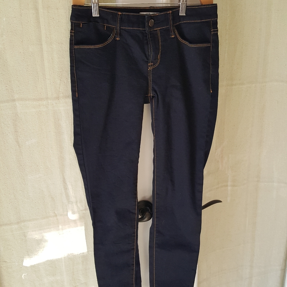 Dark wash skinny jeans